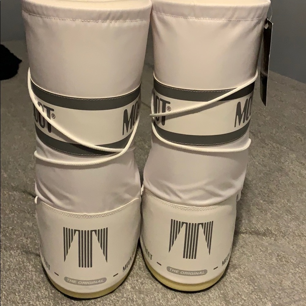 MOON BOOTS NWT - Picture 5 of 10